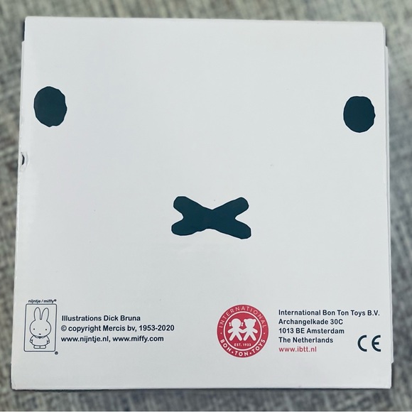 Miffy Holland Gift Box Plush Duo With free gift - Picture 3 of 7